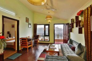 Hotel harsh Shekhar bhimtal Room